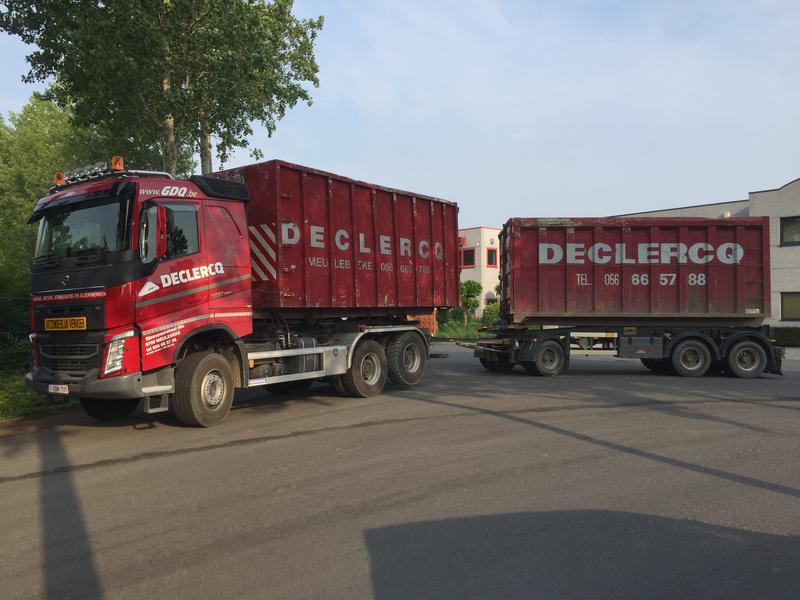 gdq foto van camions voor aan en afvoer